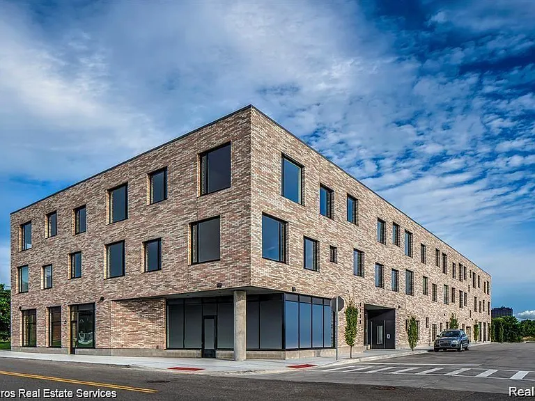 Fourth & Selden — Photo 1