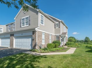 625 Springbrook Trl N, Oswego, IL 60543