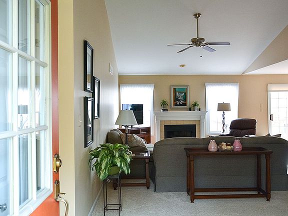 2nd image of 309 Texknoll Dr