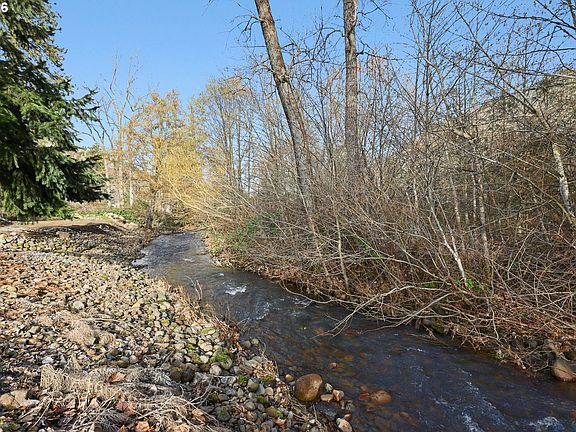 5th image of 6572 Reservoir Rd