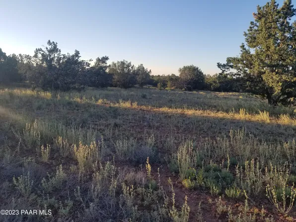 9 &, Ash Fork, AZ 86320