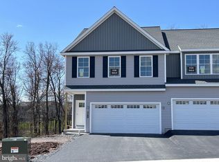 134 Magnolia Dr, Middletown, PA 17057