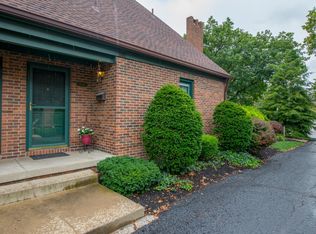 1539 Sandringham Ct, Columbus, OH 43220