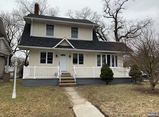 32 Franklin Rd, Teaneck, NJ 07666