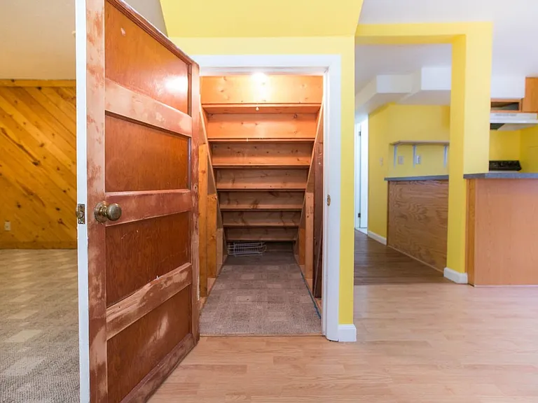 2134 S 13th St W — Photo 10