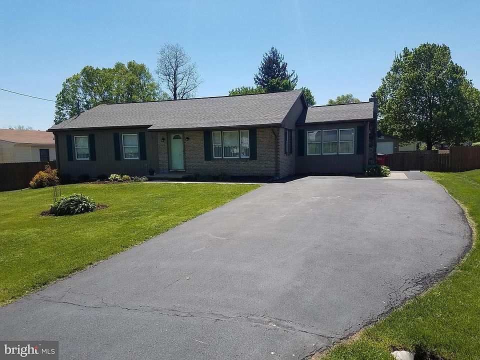 1st image of 67 Tanglewood Dr