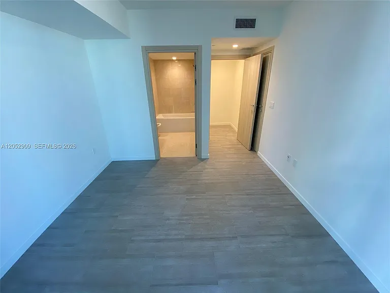 1000 Brickell Plz #3309 — Photo 18