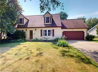 993 Larchview Dr, Painesville, OH 44077