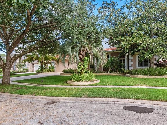 2nd image of 3162 Zaharias Dr