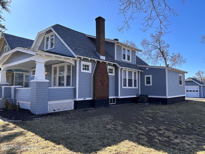 5th image of 2630 Campbell Avenue