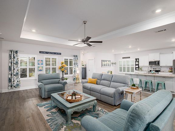 3rd image of 6021 Forest Bay Ave