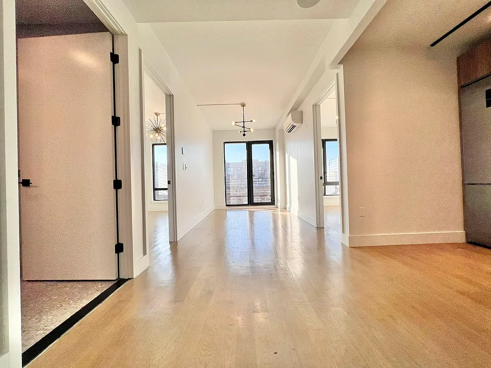 2809 Snyder Ave #5C