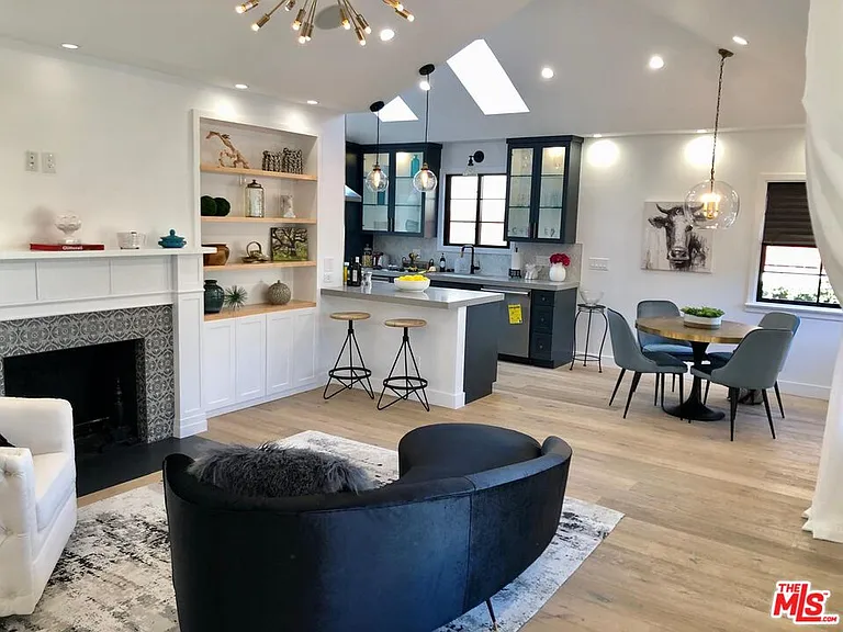 4217 Irvine Ave — Photo 9