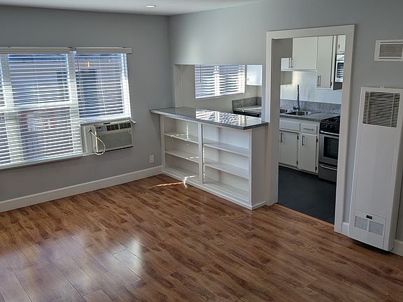 2nd image of 7068 Lanewood Ave APT 12