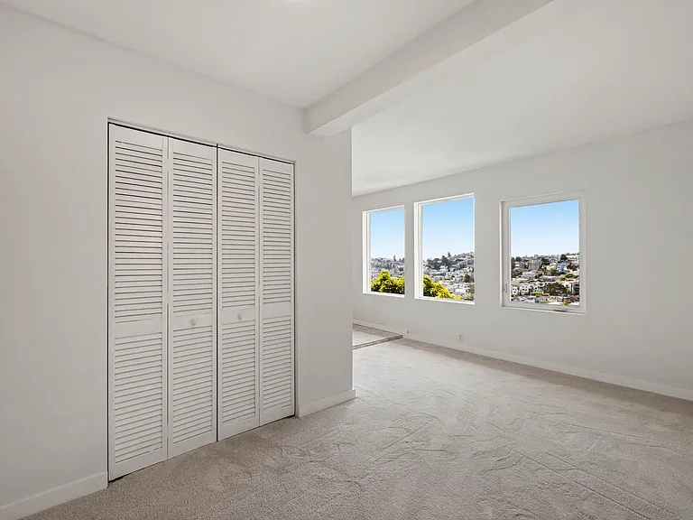 41 Saturn St — Photo 26