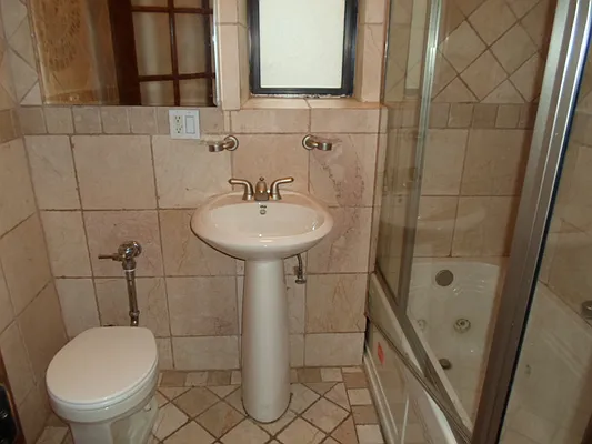 Sold by Manhattan Network Inc. | media 1
