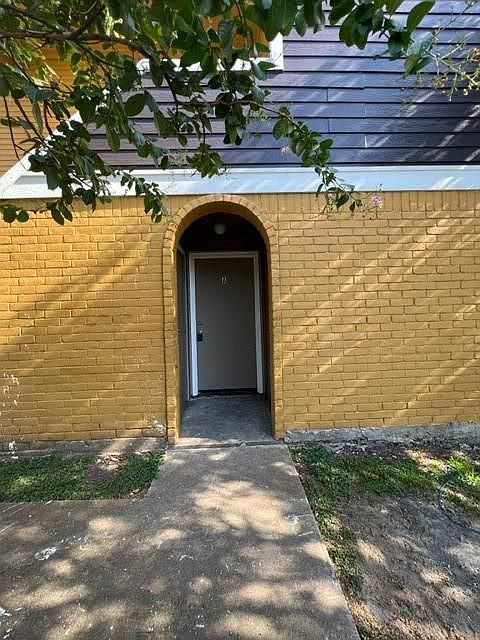 1st image of 12659 Ashford Meadow Dr #4