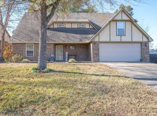 1713 Woodwind Way, Van Buren, AR 72956