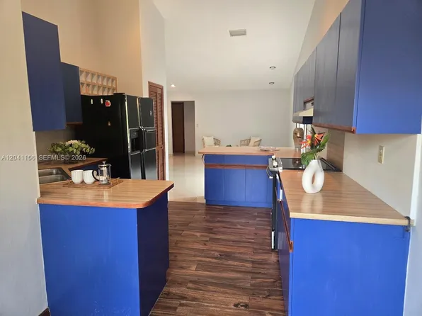 15630 SW 46th Ter #15630, Miami, FL 33185
