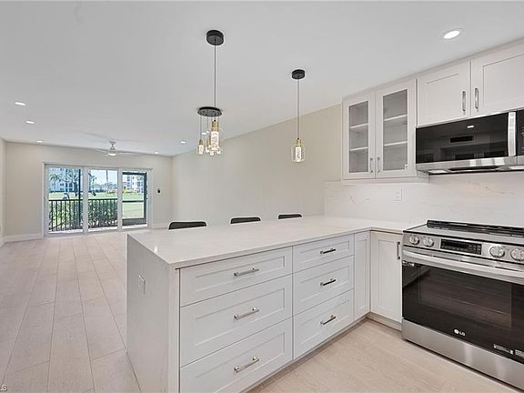 3rd image of 9 High Point CIR N #108