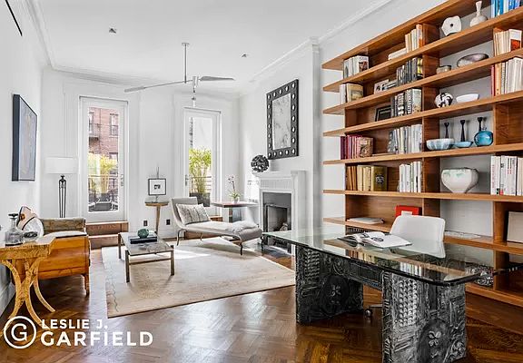 3rd image of 224 E 62nd St #1