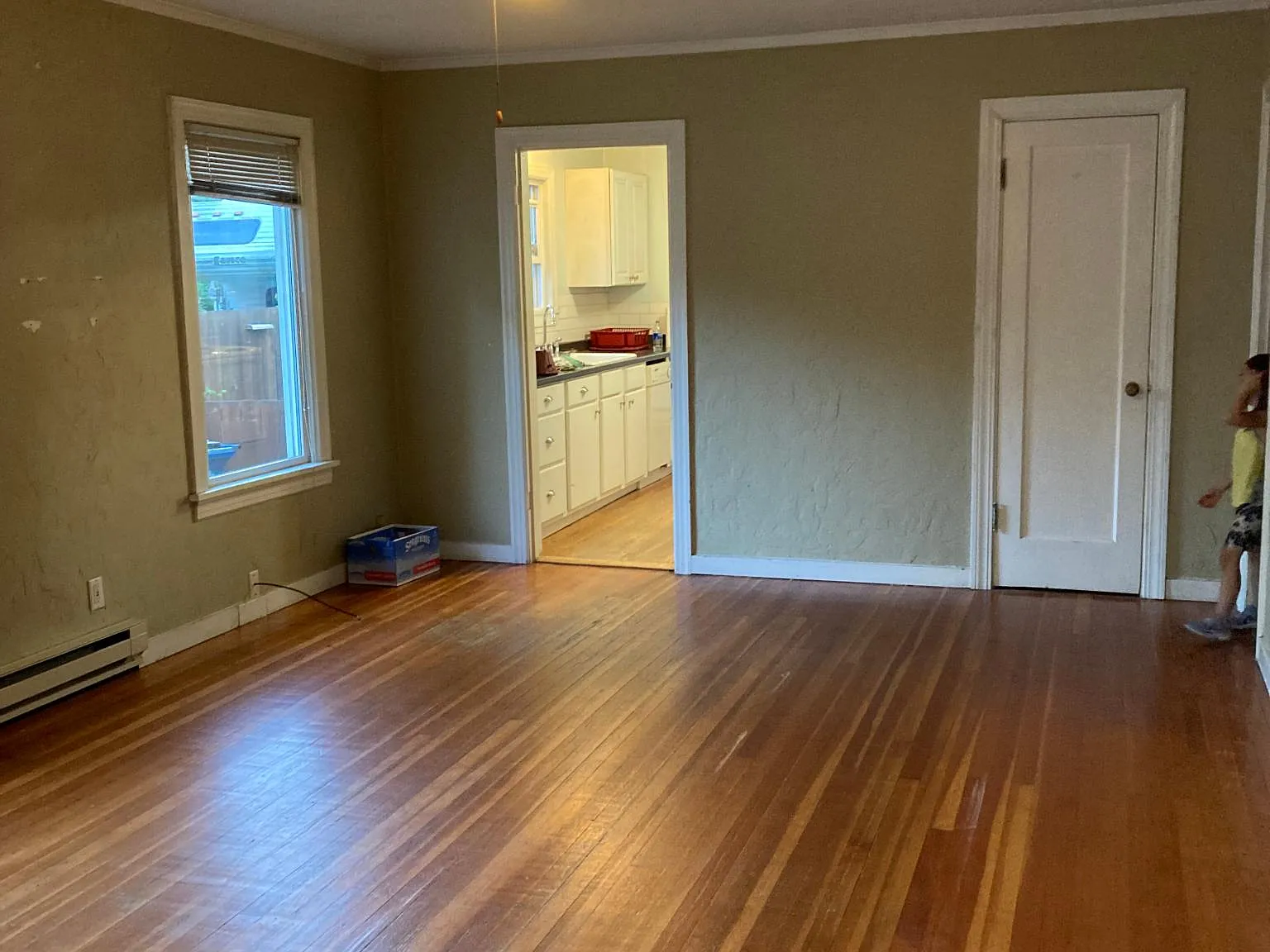 122 N Kelsey St — Photo 3