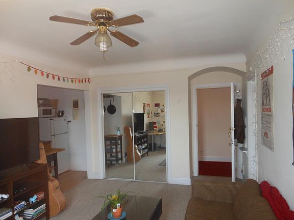 3rd image of 317 S Oak Park Ave #403