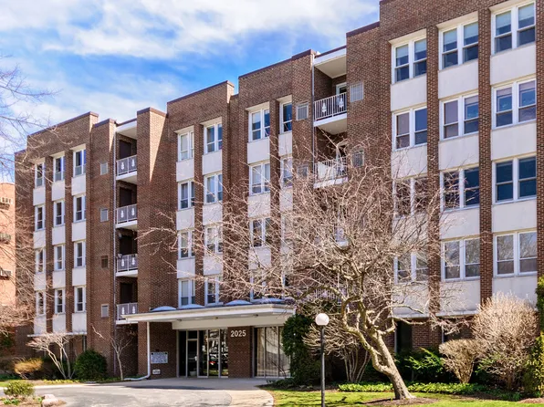 2025 Sherman Ave APT 203, Evanston, IL 60201