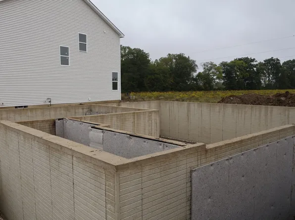 1061 Saddle Tank Dr, Plain City, OH 43064