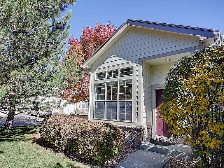 2770 Whitetail Cir — Photo 2