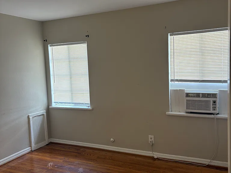 4017 Prescott Ave — Photo 23