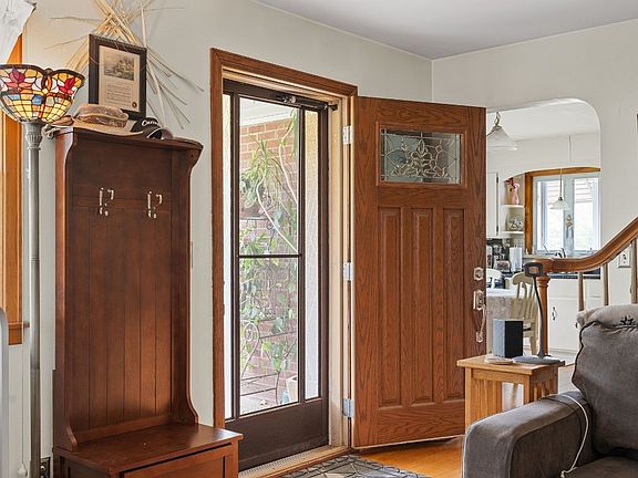 4th image of 2807 Crescent Dr