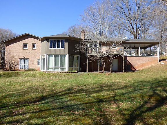 2nd image of 143 Sheffield Dr