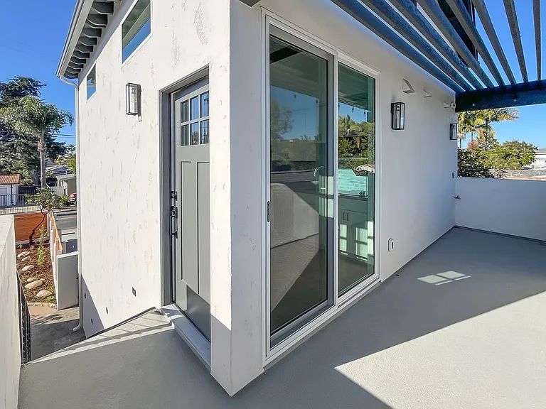 1193 Balour Dr — Photo 2