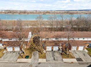 286 Cushman Rd #17, Saint Catharines, ON L2M 6Z2