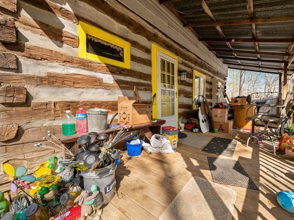 1818 Raemont Way, North Vernon, IN 47265