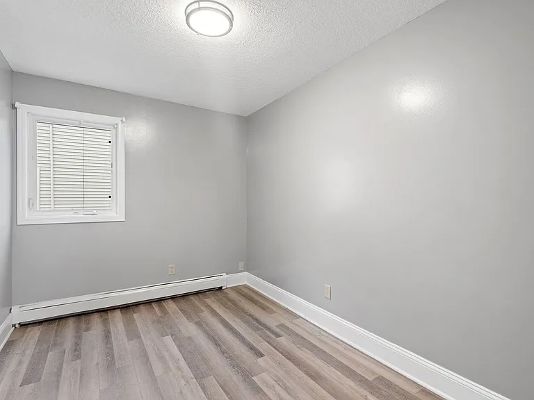 2407 Buchanan St NE #1 — Photo 17