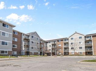 270 Brittany Dr #118, Ottawa, ON K1K4M3