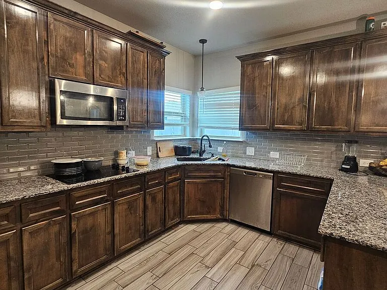 5304 La Terraza Ln — Photo 4