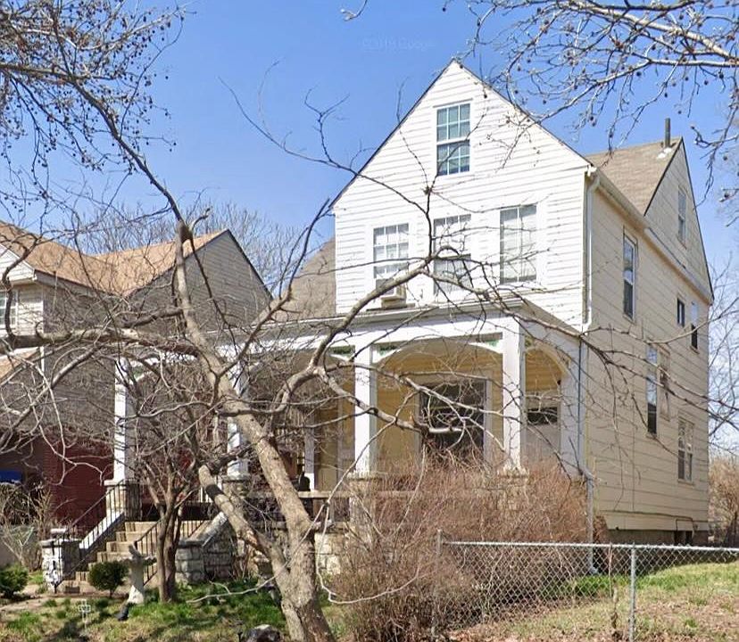 1st image of 24 E 32nd St #2
