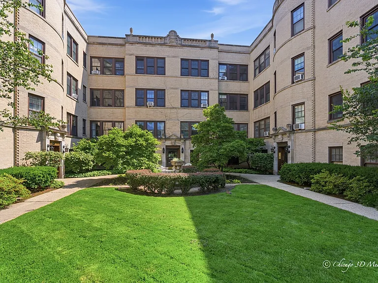 906 Greenwood St #2E — Photo 1