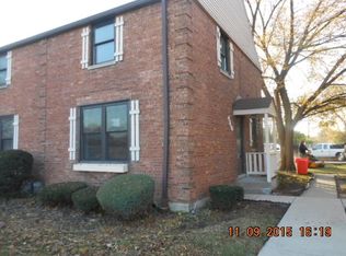 440 East Ave #8, La Grange, IL
