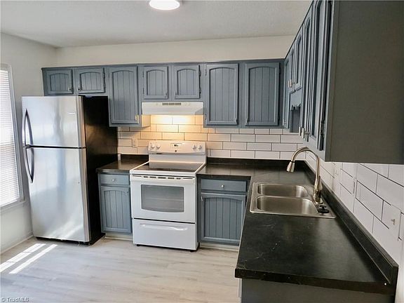 5th image of 2424 Cottage Pl