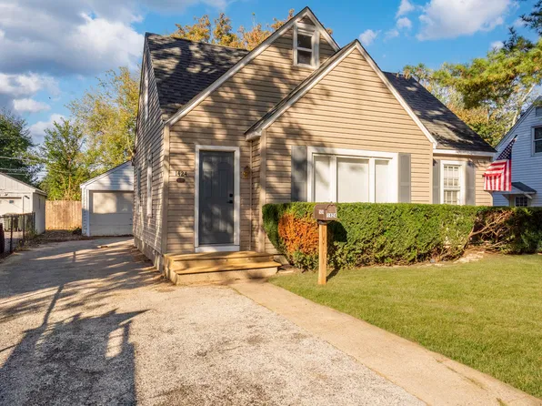 1424 Pine Grove Ave, Round Lake Beach, IL 60073