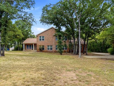 950 E Oak Shores Dr, Crossroads, TX, 76227
