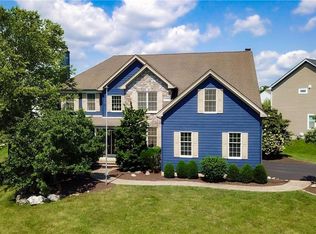 1653 Red Oak Ln, Macungie, PA 18062