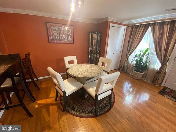 5th image of 8809 Rosemark Ct