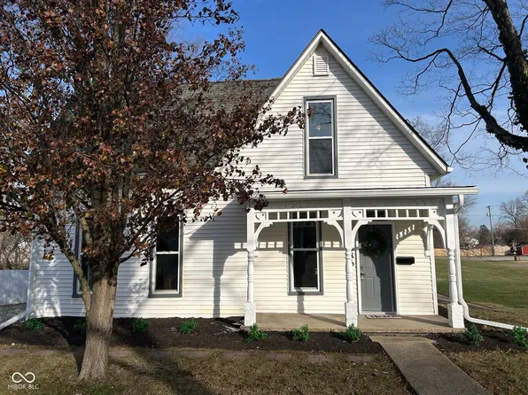 446 High St, Hope, IN 47246