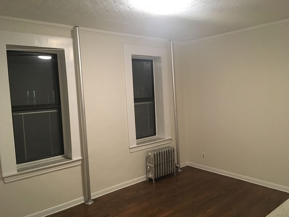 Massive living room