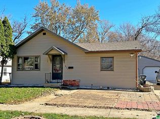 511 Barton St, Storm Lake, IA 50588